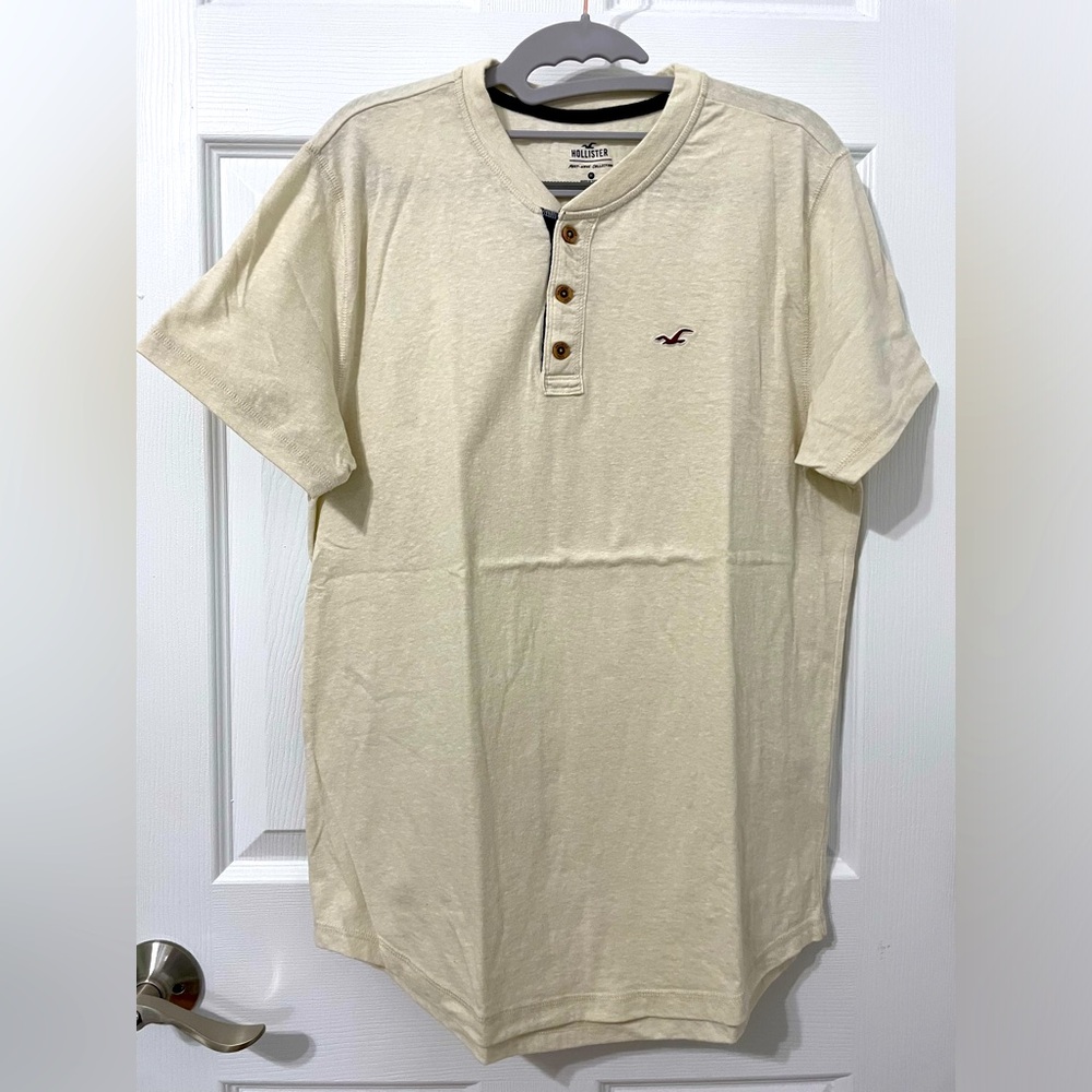 Hollister Henley Curved Hem Tan T-Shirt Size M